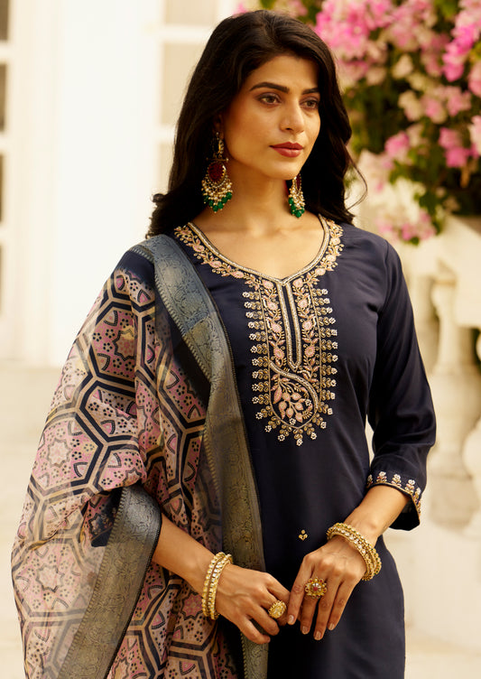 Abhiprithi Blue Embroidered Women Kurta Set (VV-9720)