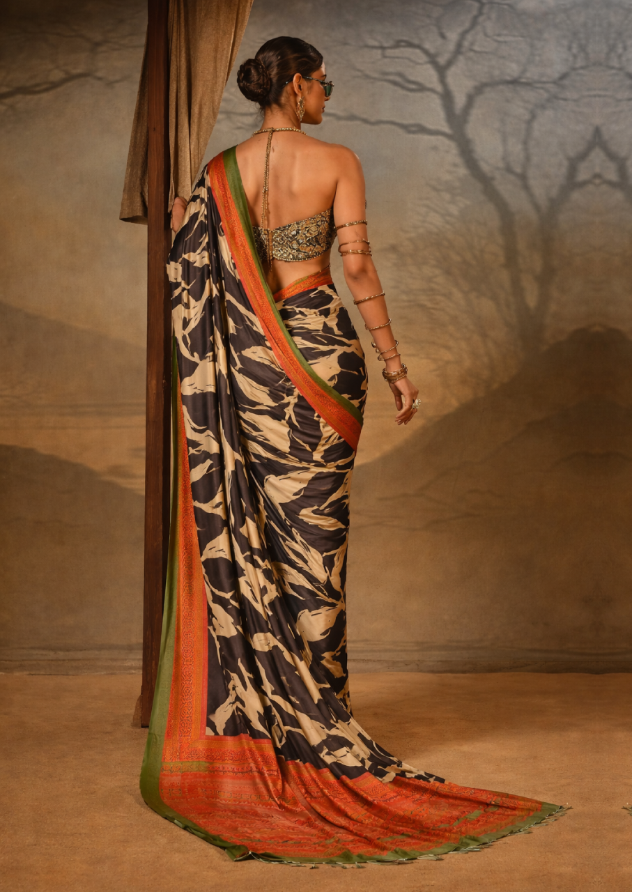 Crepe Black Printed Designer Saree With Blouse Piece (SATIN86)