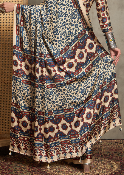 Pure Crepe Cream Printed Designer Saree With Blouse Piece (NORAJRK107)