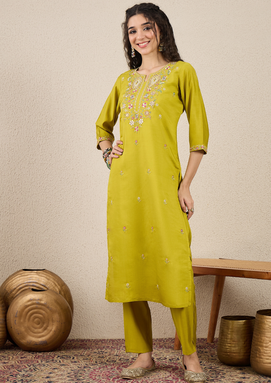 VredeVogel Women Kurta and Pant Dupatta Sets (VC9740)