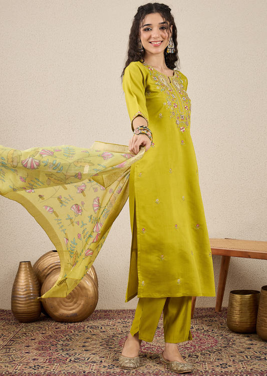 VredeVogel Women Kurta and Pant Dupatta Sets (VC9740)