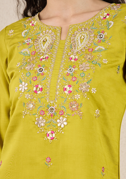 VredeVogel Women Kurta and Pant Dupatta Sets (VC9740)