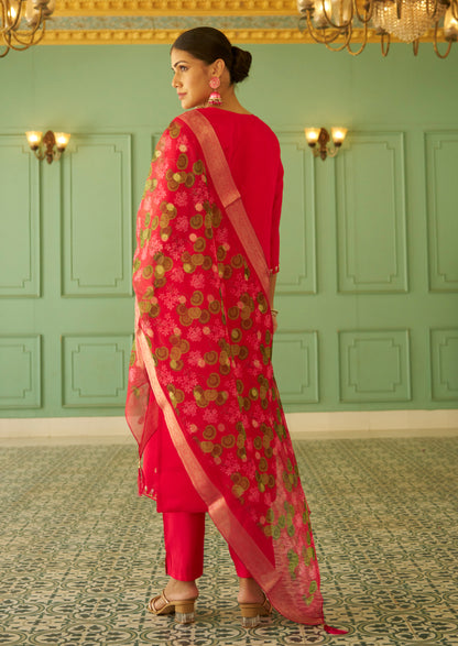 Aaravi Beads Embroidered Pink Women Kurta Set (VV-9720)