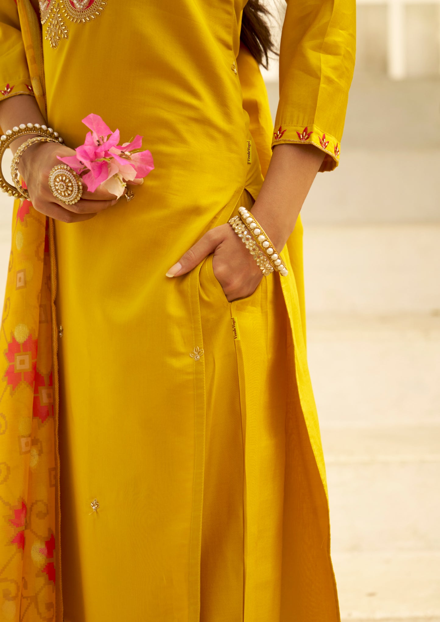 Akshara Yellow Silk Blend Kurta Set (VV-9720)